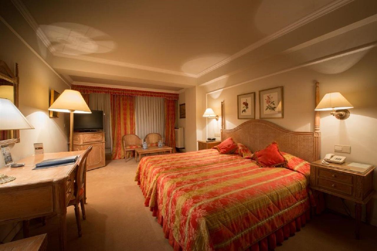 Hotel Manos Stephanie Saint-Gilles Εξωτερικό φωτογραφία